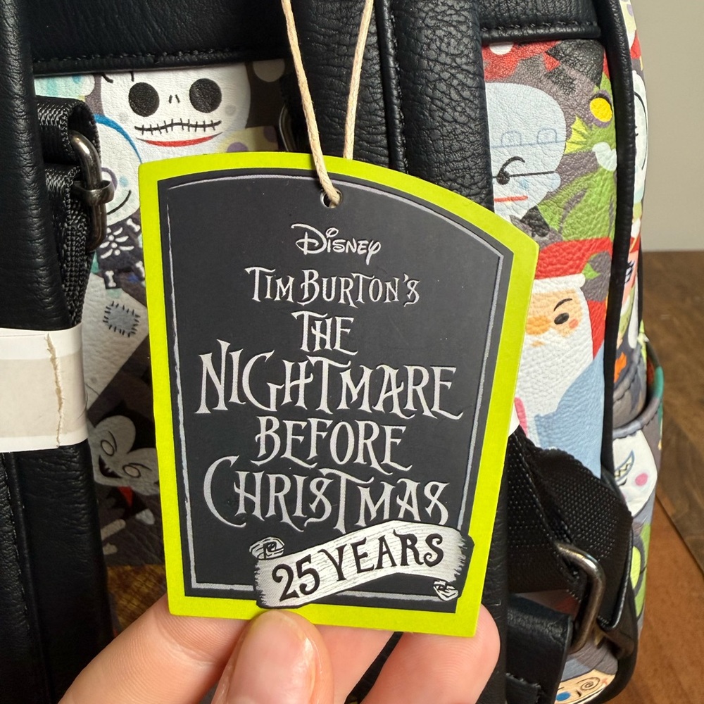 Nightmare before Christmas 25 years Loungefly NWT mini backpack - Picture 7 of 9